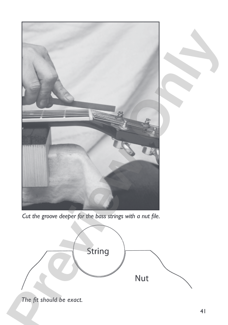 Mini Music Guides: Guitar Care and Gear Essentials: Everything You Need to Know in an Easy-to-Follow Format!