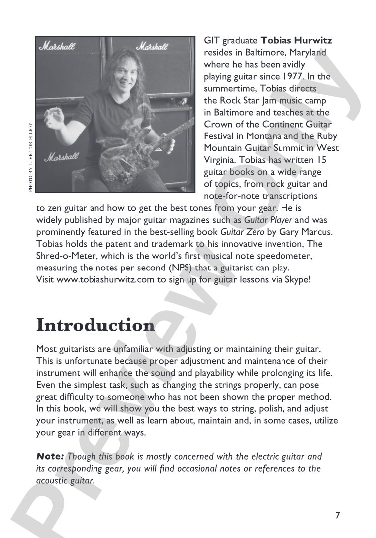 Mini Music Guides: Guitar Care and Gear Essentials: Everything You Need to Know in an Easy-to-Follow Format!